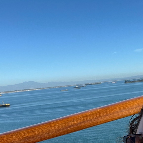 Meet your Posher, Hilda - Picture 1 of 1